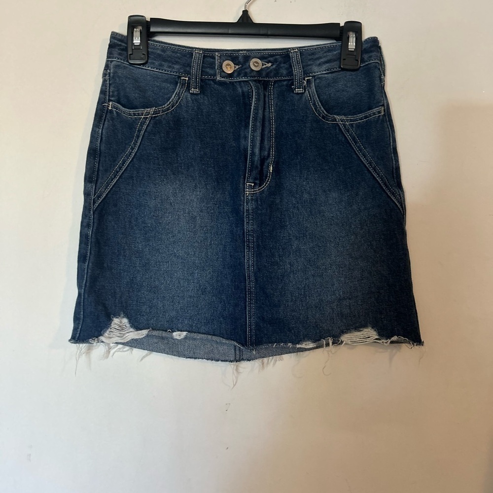 Hollister Skirt WomenSize 3 Mini Ultra High Rise Ripped Denim Raw Hem